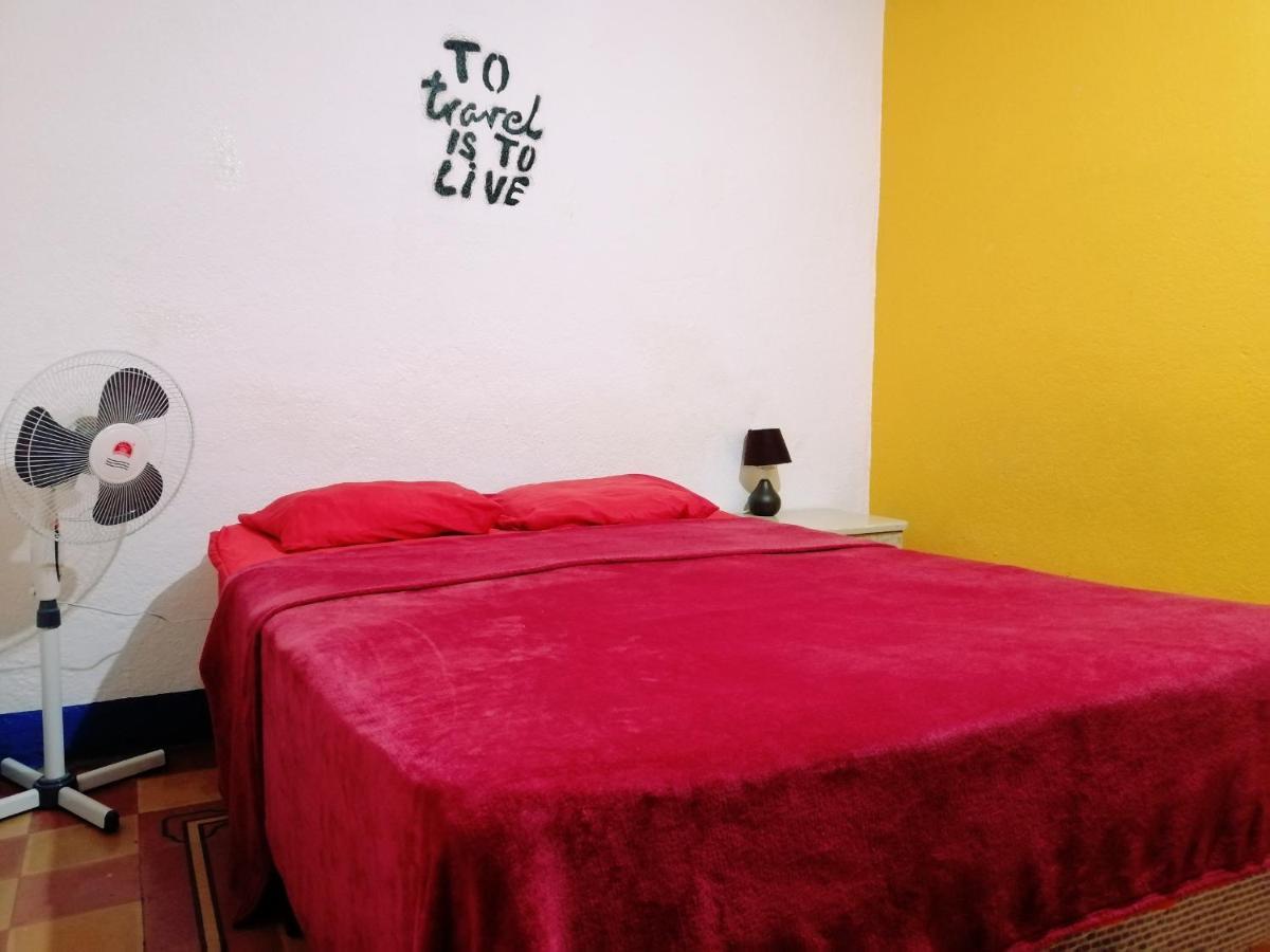 4 Grados Hostel Guatemala City Eksteriør bilde