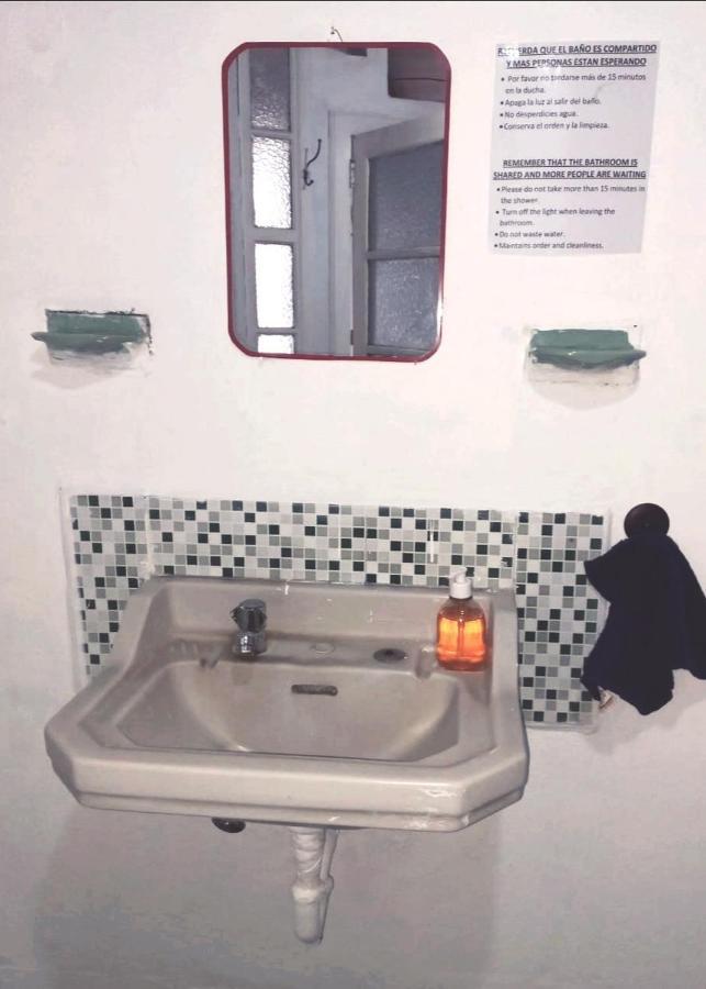 4 Grados Hostel Guatemala City Eksteriør bilde